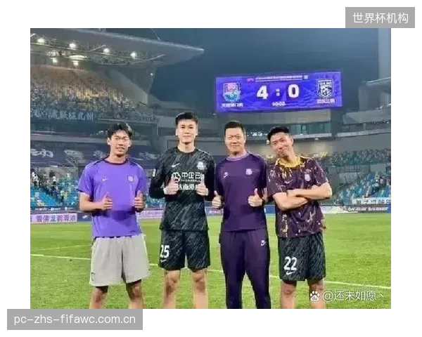 津门虎防线需警惕远射，方镜淇将面临大连英博中场球员的持续考验。